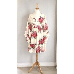 Betsey Johnson Floral Dress Size 6 Ivory Pink Rose Ruffle Sleeve Boho Romantic